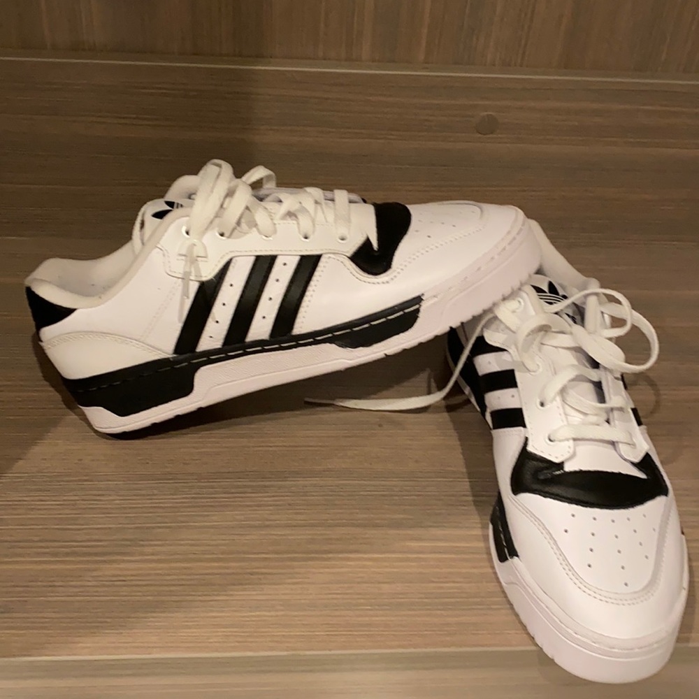 great condition . Super comfy .